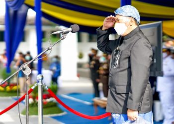 Wali Kota Bandung, Oded M Danial menjadi inspektur pada upacara peringatan Hari Jadi ke-210 Kota Bandung