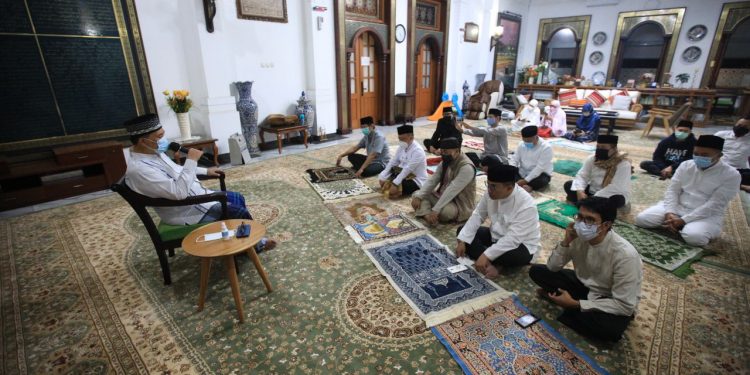 Wali Kota Bandung, Oded M Danial, pada kegiatan Berkah Subuh, di Pendopo Kota Bandung, Jumat (23/10/2020).