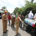 Ketua Harian Gugus Tugas Penanganan Covid 19 Kota Bandung, Ema Sumarna, meninjau RW 03 Kelurahan Sukaraja, Kecamatan Cicendo, yang bersiap melaksanakan PSBRT