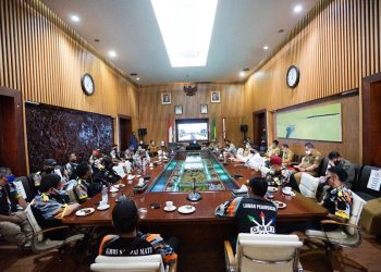 Wali Kota Bandung, Oded M Danial menerima aspirasi GMBI terkait omnibus law