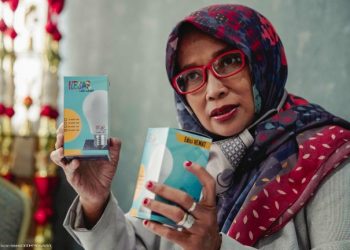 Kepala Sekolah Menengah Kejuruan Negeri (SMKN) 1 Sumedang, Elis Harawati