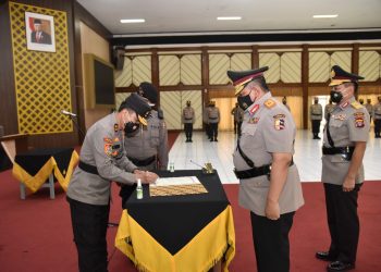 Upacara serah terima jabatan Kasespimti Polri