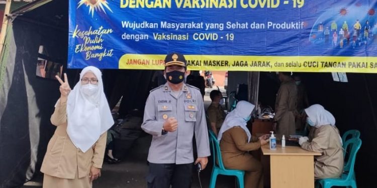 Kegiatan Vaksinasi Nakes di kecamatan Bungursari Kota Tasikmalaya Senin (01/02/2021)