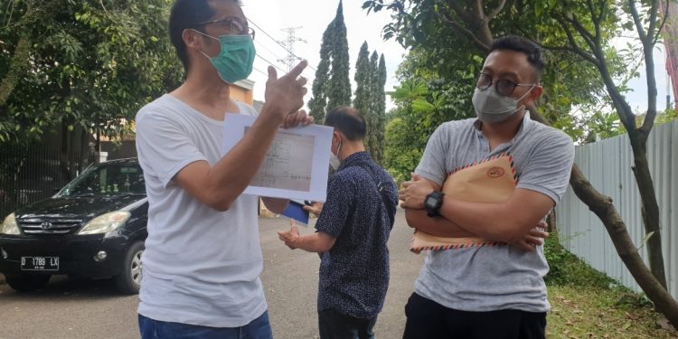 Warga Batununggal Mulia IX Desak PT KCIC Segera Bebaskan Lahan (foto:mae)