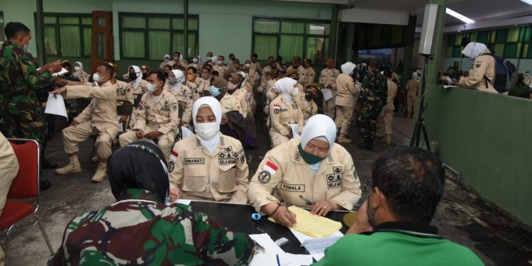 Keluarga Besar Kodam III/Siliwangi Terima Vaksinasi AstraZeneca (foto:ist)