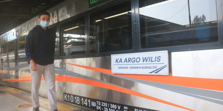 Kereta Argo Wilis di Stasiun Bandung (foto:ist)