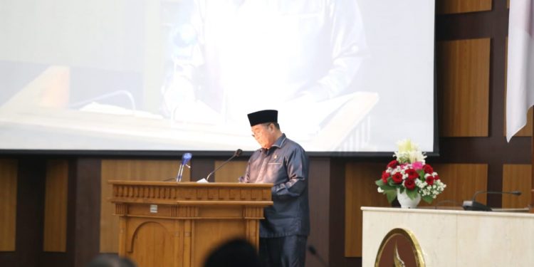 Dewan Perwakilan Rakyat Daerah (DPRD) Provinsi Jawa Barat gelar Rapat Paripurna Untuk Tanggapi 4 (empat) Raperda Pemerintah Provinsi Jawa Barat, bertempat di Gedung DPRD Jabar, Rabu (5/5/2021). (Foto : Humas DPRD Jabar).