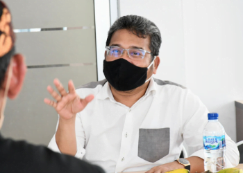 Pimpinan Dan Anggota Komisi II DPRD Provinsi Jawa Barat Melaksanakan Rapat Evaluasi Program dan Kegiatan APBD Tahun 2021 dan rencanan APBD tahun 2022 bertempat UPTD Pengujian dan Penerapan Mitu Produk Perikanan, Kota Cirebon, Kamis (21/10/2021)