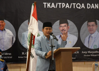 Wakil Ketua DPRD Provinsi Jawa Barat H. Oleh Soleh menghadiri undangan Workshop Kurikulum Pendidikan Al Qur'an TKA/TPA/TQA dan Kurikulum PAUD di lingkungan BKPRMI Jawa Barat, bertempat di Hotel Horrison Jln. Pantai Barat No.91, Kabupaten Pangandaran, Minggu, (21/11/2021).
