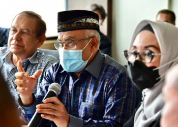 Pimpinan dan Anggota Komisi IV DPRD Provinsi Jawa Barat melaksanakan Rapat Kerja dengan Mitra diantaranya BAPPEDA , Dinas Bina Marga dan Penataan Ruang serta Dinas Lingkungan Hidup Provinsi Jawa Barat terkait dengan Pembahasan RAPBD Tahun Anggaran 2022.