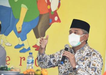 Wakil Ketua DPRD Provinsi Jawa Barat drh. H. Achmad Ru'yat, M.Si melaksanakan kegiatan Reses I Tahun Sidang 2021 -2022 di Aula Warso, Jalan Kh. Halimi, Kelurahan Cipelang, Kecamatan Cijeruk, Kabupaten Bogor. Rabu, (1/12/21).