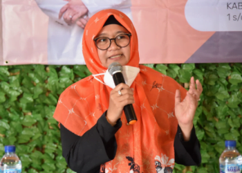 Anggota Komisi II DPRD Provinsi Jawa Barat Hj. Sari Sundari.S.Sos Melaksanakan Reses I Tahun Sidang 2021 -2022 di Pondok Winagung Hotel Jl. Raya Ciwidey, Rancabali, Kabupaten Bandung.
Rabu (1/12/ 2021 )