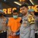Kapolres Sukabumi AKBP Dedy Darmawansyah Menunjukan Tersangka Pembunuh