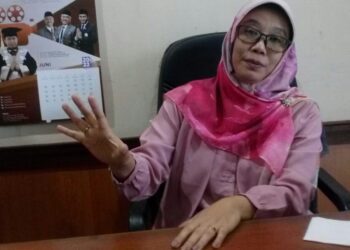 Irma Riyani saat memaparkan terkait persiapan asessment AUN-QA  di Ruang Jurnal FU, 2/6/2022/ photo istimewa/bedanews