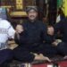Sultan DYMM Surya Alam (Tengah) didampingi Subur Sembiring dan Sultan Sofyan Pagaruyung Sumatera Barat di Demak, Minggu (17/7/22). Foto : Ist