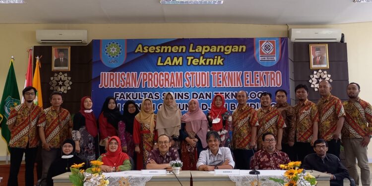 Perdana, di UIN SGD Bandung, Lembaga Akreditasi Mandiri (LAM) Teknik melakukan asesmen lapangan kepada Program Studi Elektro, Fakultas Sains dan Teknologi (FST), di Auditorium FST,Jumat-Sabtu (1-2 /07/2022)./dok.photo istimewa