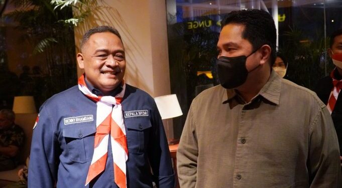 Benny Rhamdani, Dan Erick Thohir Saat Hadiri Gala Premiere Film Sayap-Sayap Patah,