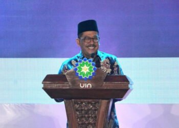 Wakil Menteri Agama Republik Indonesia  Zainut Tauhid Sa'adi, saat menutup PESONA I di UIN SGD Bandung,13/08/2022/dok.diktis, kemenag