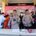 Kapolres Sukabumi AKBP Dedy Darmawansyah didampingi Kasatreskrim AKP Dian Purnomo dan Kapolsek Cibadak AKP Ridwan Ishak