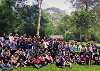 Kelompok pencinta Alam Sukabumi bersama Paksi Extrass