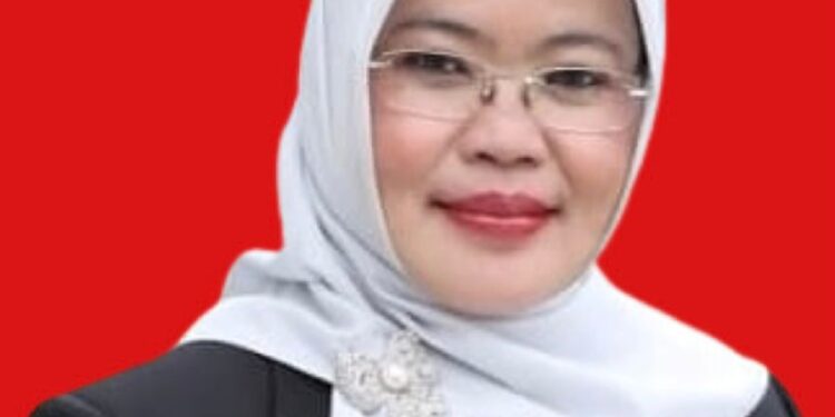Prof.Ulfiah salah satu kandidat  rektor, yang ikut bertarung dalam suksesi rektor UIN SGD Bandung/dok.photo istimewa.