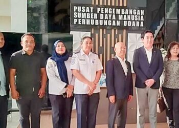 Intex Co.,Ltd  yang diwakili oleh  managing Director, Safety & Quality control Yoji Shiozaki dan Managing Affairs, Human ResourceSumito Tsubakihara foto bersama Pimpinan PPI Curug.
