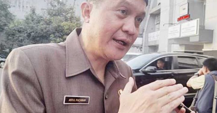 Teks foto: Abdul Rahman, Kadisnaker Kota Sukabumi. (Foto Ist).