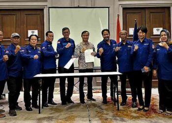 Foto bersama pengurus pusat IHSA dan  pengurus pusat  KBPPAJ usai MoU