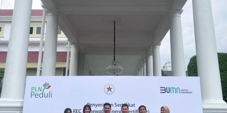 Istana Kepresidenan Jakarta komitmen gunakan energi bersih dengan melakukan pembelian 737 unit REC di tahun 2023