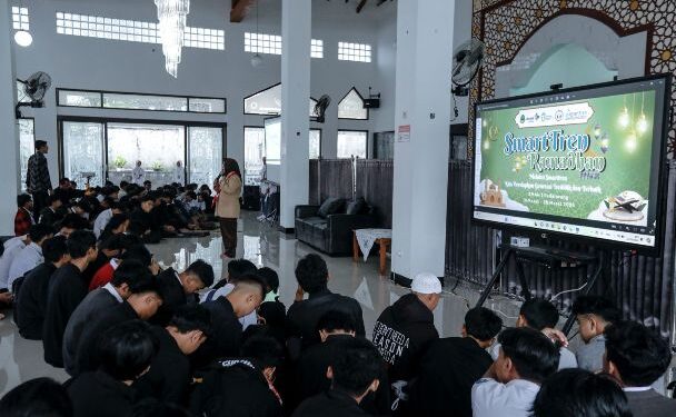 SMAN 1 Padalarang Gelar SmartTren di  Hari Pertama Ramadhan