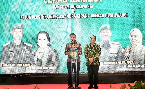 Bey Machmudin Hadiri Lepas Sambut Pangdam III/Siliwangi