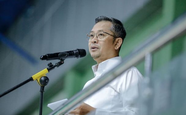 Plh. Kadisdik Jabar, M. Ade Afriandi membuka O2SN SMK Tingkat Jabar 2024 di GOR KONI, Kota Bandung, Rabu (12/6/2024).