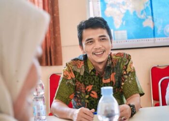 Anggota Komisi V DPRD Provinsi Jawa Barat Irpan Haeroni disela kunjungan kerja di SLBN Kabupaten Bekasi, Selasa (23/7/2024).