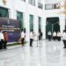 Penjabat Gubernur Jawa Barat Bey Machmudin Menghadiri sekaligus mengukuhkan Tim Peneliti dan Pengkaji Gelar Daerah (TP2GD) Provinsi Jawa Barat
Di Aula Timur Gedung Sate Bandung, Rabu 04/09/2024.