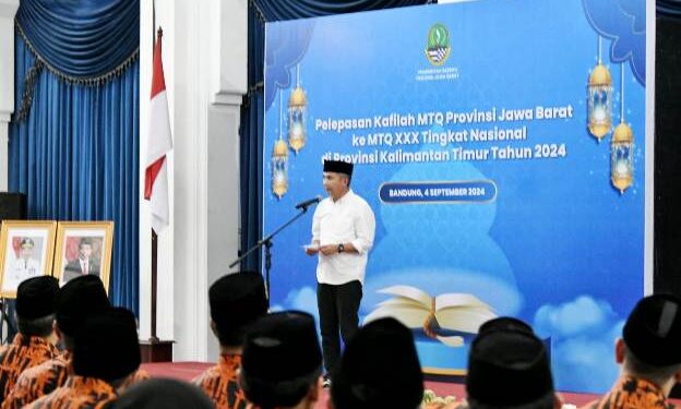 KOTA BANDUNG_ Penjabat Gubernur Jawa Barat melepas kafilah MTQ provinsi jawa barat ke MTQ XXX tingkat nasional, rabu 4 september 2024
