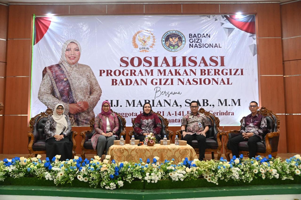 Anggota DPR RI Komisi IX Mariana bersama mitra kerja Badan Gizi Nasional (BGN) dan Dinas Kesehatan Kota Banjarbaru, menggelar sosialisasi program Makan Bergizi Gratis (MBG).