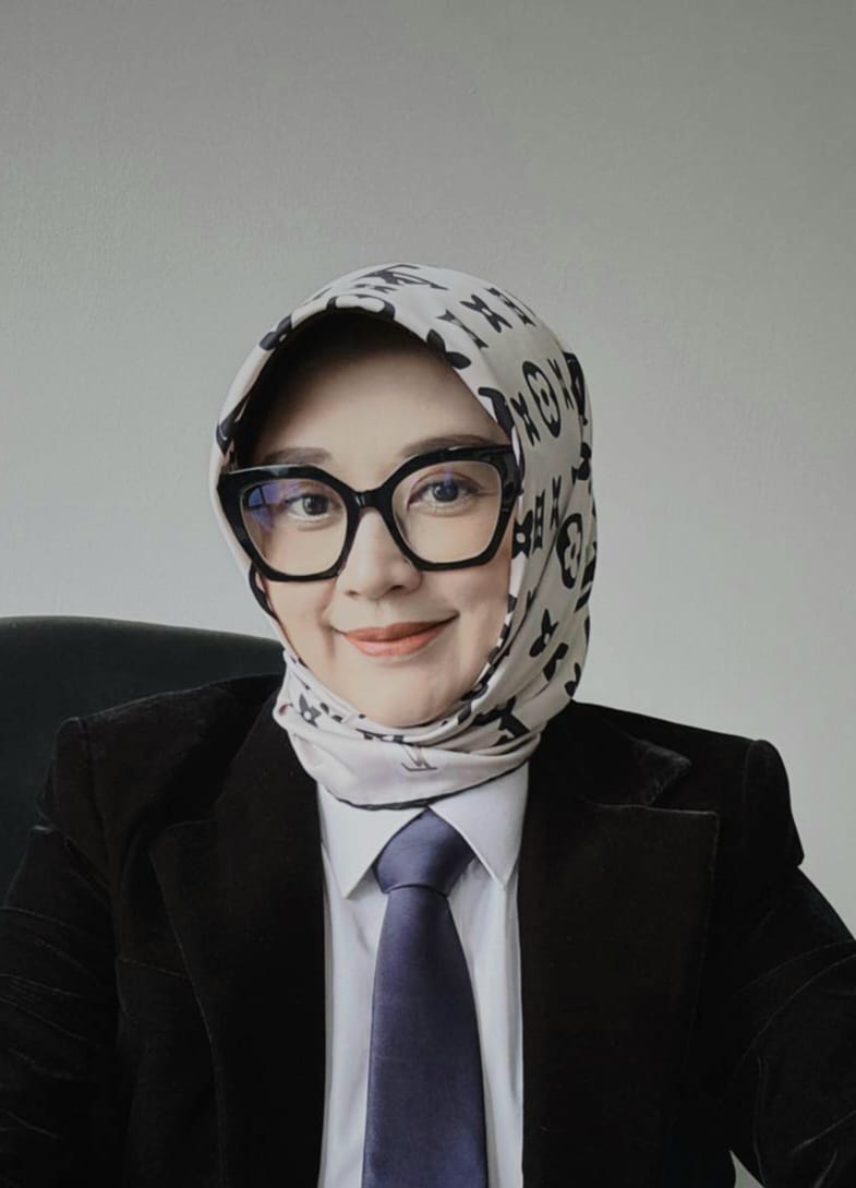 Prof.Dr. Lilis Sulastri, MM.,Ketua MES ( Masyarakat Ekonomi Syariah ) Kota Bandung