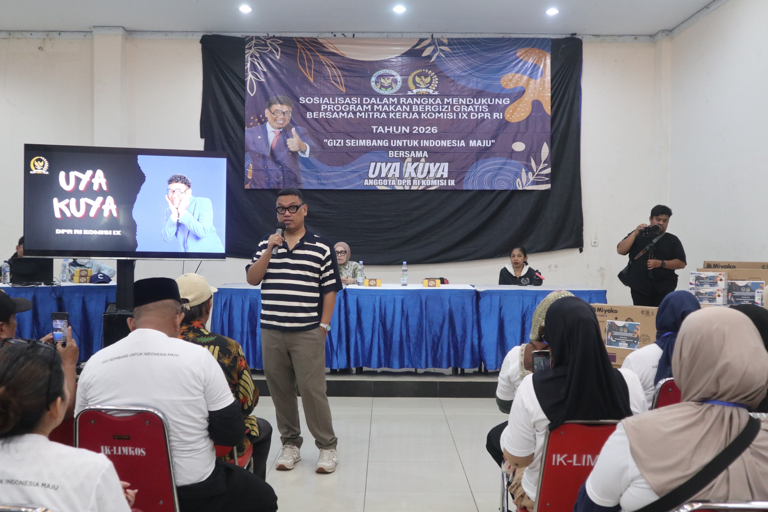 Uya Kuya saat sosialisasi program makan bergizi gratis di Jakarta