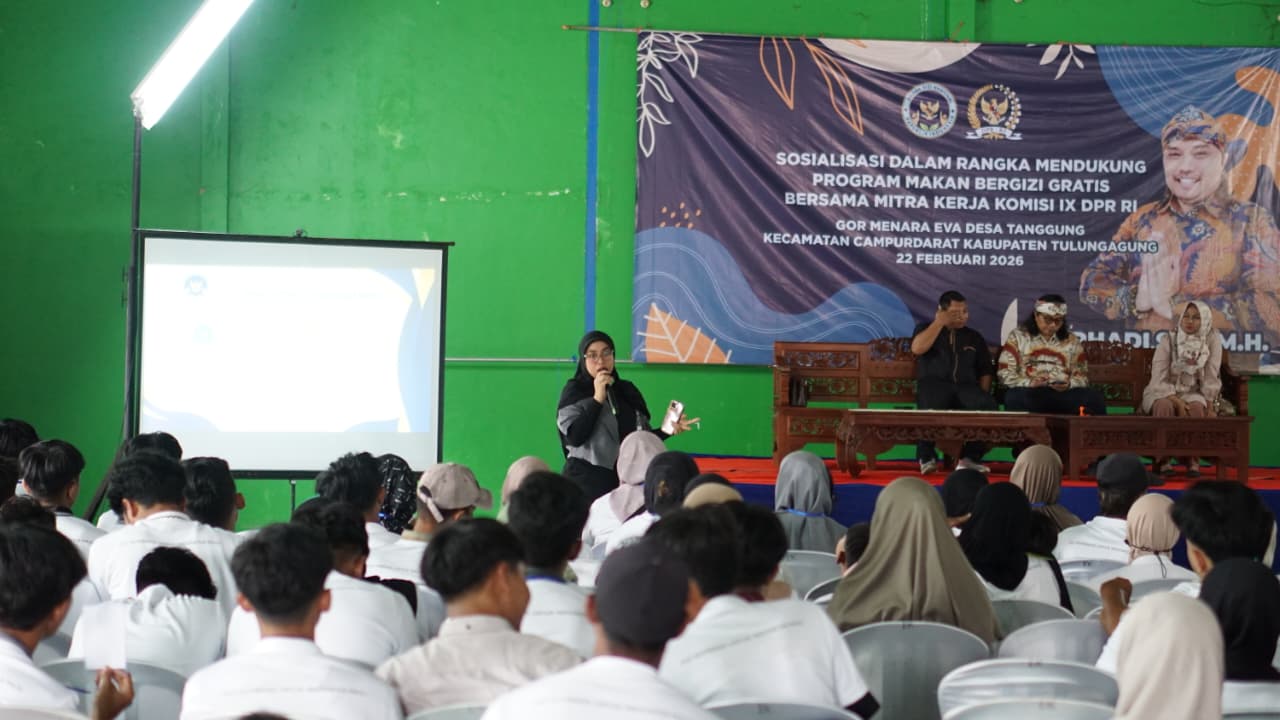 Sosialisasi program MBG di GOR Menara Eva, Desa Tanggung, Kec. Campudarat, Kab.Tulungagung.