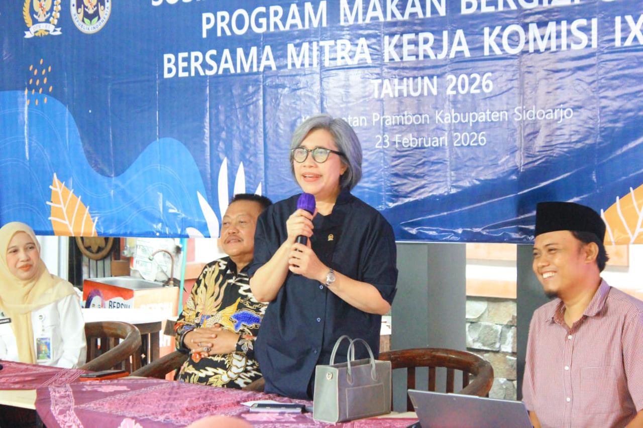 Anggota Komisi IX DPR RI, Indah Kurniawati, menghadiri kegiatan sosialisasi MBG bersama mitra kerja di Pendopo Abah Yarno, Kecamatan Prambon, Kabupaten Sidoarjo
