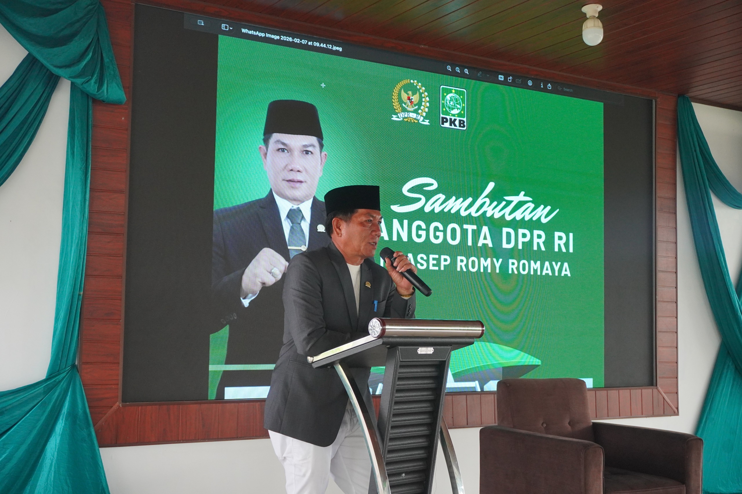 Sosialisasi Program Makan Bergizi Gratis (MBG) bersama mitra kerja Badan Gizi Nasional di Graha Arroma Bedas Center, Kabupaten Bandung