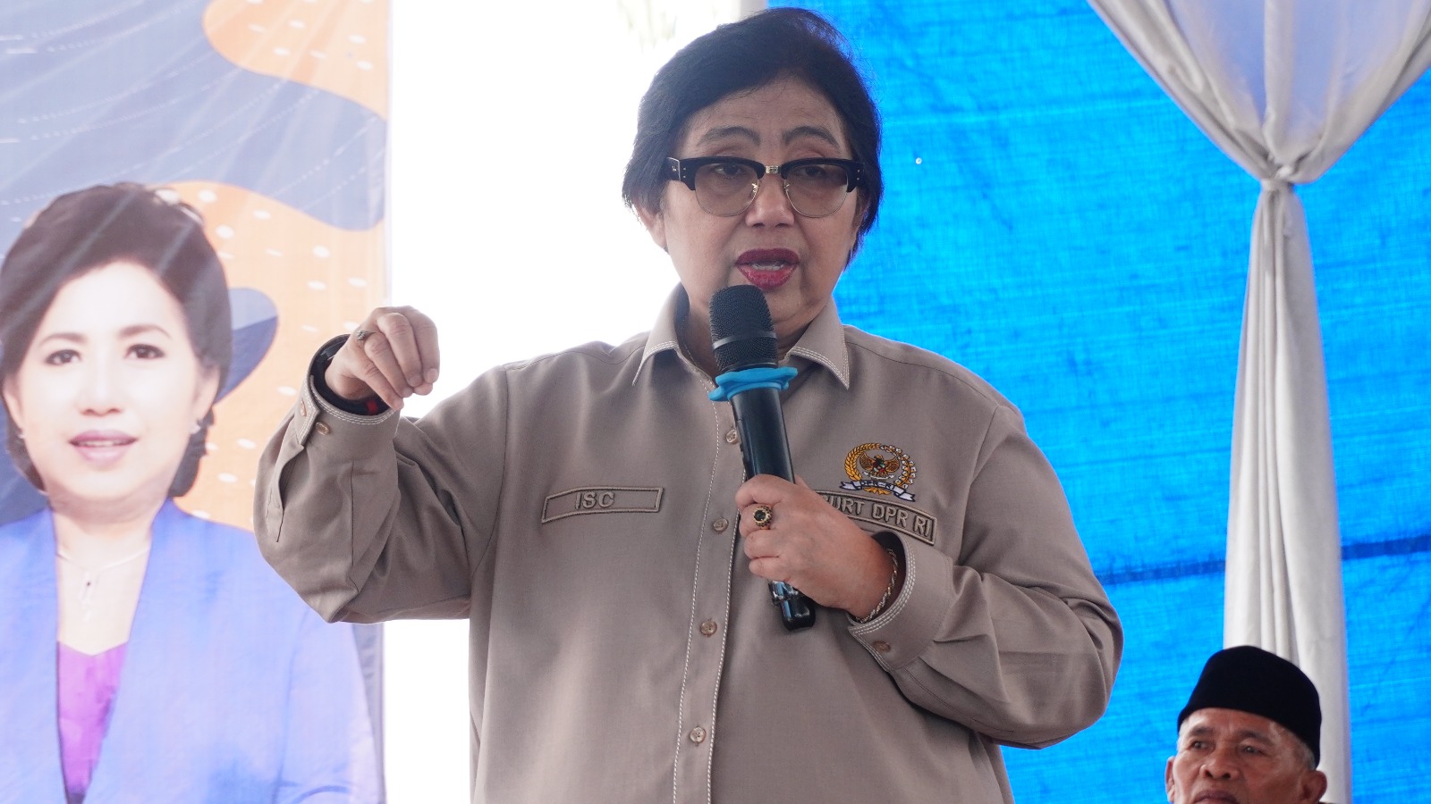 Anggota Komisi IX DPR RI, Irma Suryani sosialisasi program makan bergizi gratis di OKU Timur