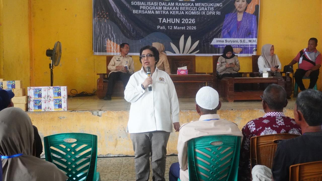 Anggota Komisi IX DPR RI, Irma Suryani sosialisasi program MBG di OKU Induk