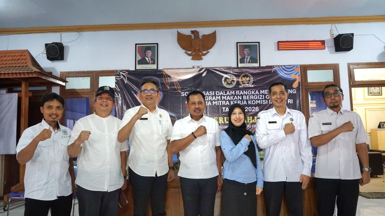 Anggota Komisi IX DPR RI, Heru Tjahjono, menggelar sosialisasi Program Makan Bergizi Gratis (MBG) di Desa Mulyosari, Kecamatan Pagerwojo, Kabupaten Tulungagung, Jawa Timur