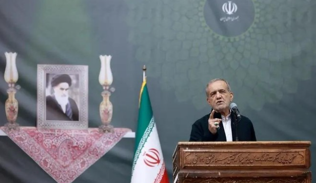 Presiden Iran Masoud Pezeshkian (Foto; Reuters)