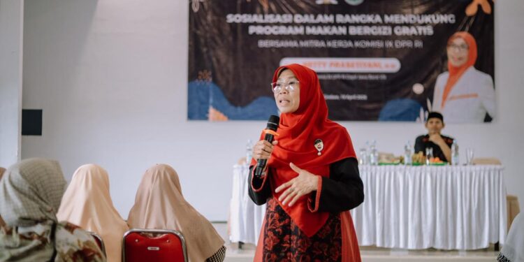 Anggota Komisi IX DPR RI, Netty Prasetiyani sosialisasi program MBG di Cirebon