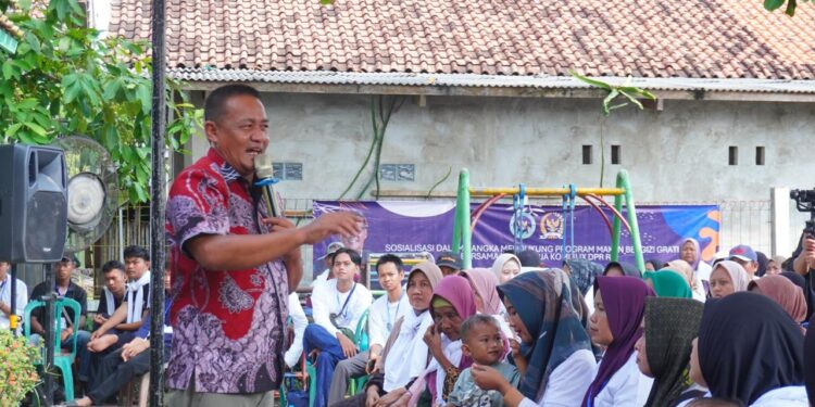Anggota Komisi IX DPR RI, Obon Tabroni sosialisasi program MBG di Bekasi