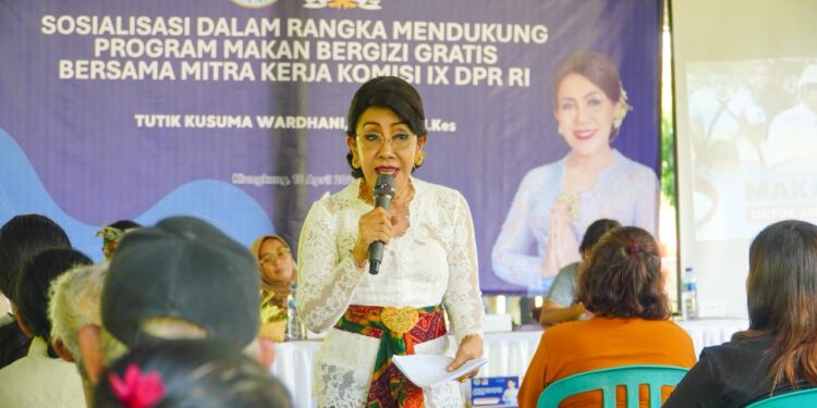 Anggota Komisi IX DPR RI Tutik Kusuma Wardhani sosialisasi program MBG di Klungkung Bali