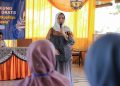 Anggota Komisi IX DPR RI, Teti Rohatiningsih sosialisasikan program MBG di Cilacap