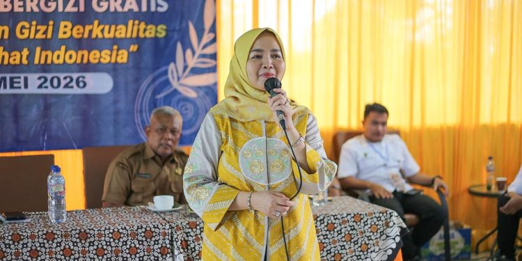 Anggota Komisi IX DPR RI, Teti Rohatiningsih, hadir sebagai pembicara utama dalam kegiatan sosialisasi yang digelar di Taman Tatto, Cilacap